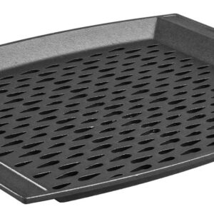 Litinový děrovaný grilovací plech Lodge 38 x 30 cm